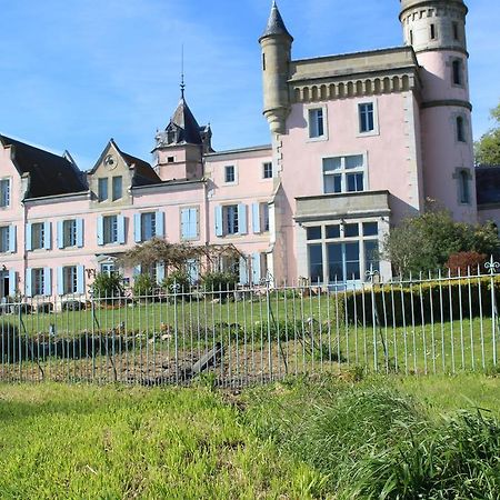Chateau De Villeneuve - Montolieu Kültér fotó