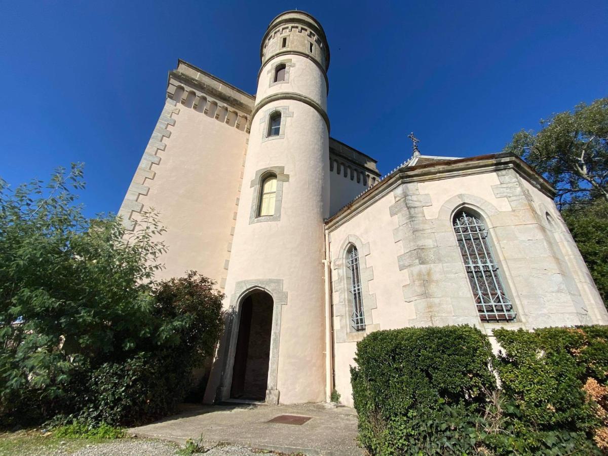Chateau De Villeneuve - Montolieu Kültér fotó